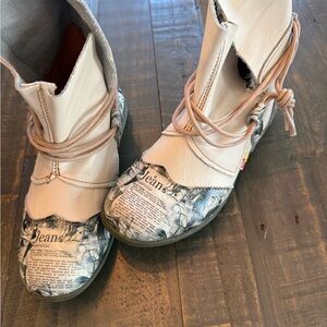 TMA Eyes printed Mayoden ankle boots size 6